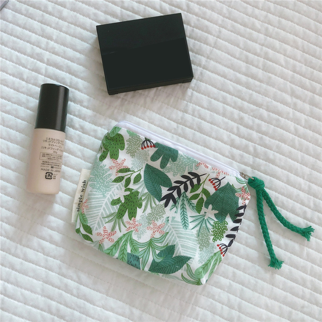 Small Cosmetic Make Up Bag Mini Cotton Floral Organizer Bags for Women Lipstick Makeup Case ChildrenLittle Purse Coin Pouch Case