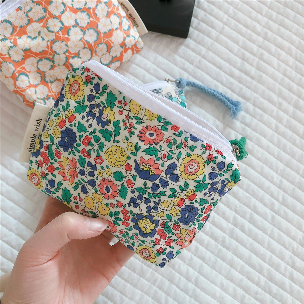 Small Cosmetic Make Up Bag Mini Cotton Floral Organizer Bags for Women Lipstick Makeup Case ChildrenLittle Purse Coin Pouch Case