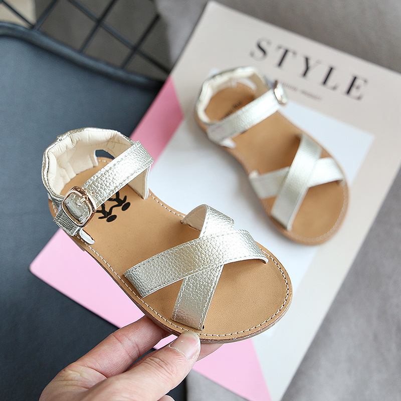 Girls Sandals 2022 New Summer Korean Girls Cross-tied Princess Roman Shoes Little Girl Soft Sole Comfortable Beach Shoes E12186