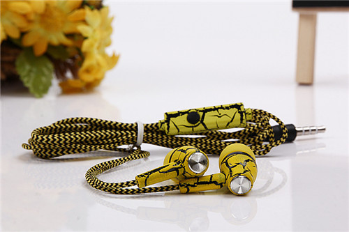 Crack-style Earphone Stereo Music Wire Headsets with Micro for iPhone/HTC/Xiaomi/Meizu/Sony