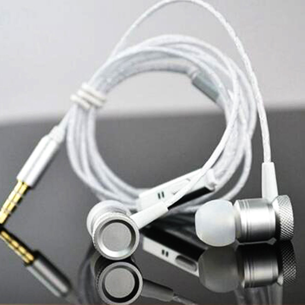 New Stereo Sport in-ear Headphone Earphone W/Mic