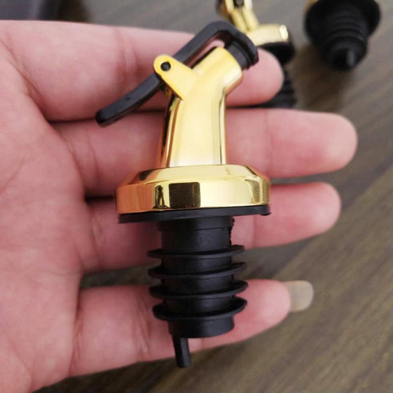 Liquor Dispenser Olive Oil Sprayer ABS Lock Wine Pourers Wine Stopper Leak-proof Nozzle Kitchen Tools Bar Accessories