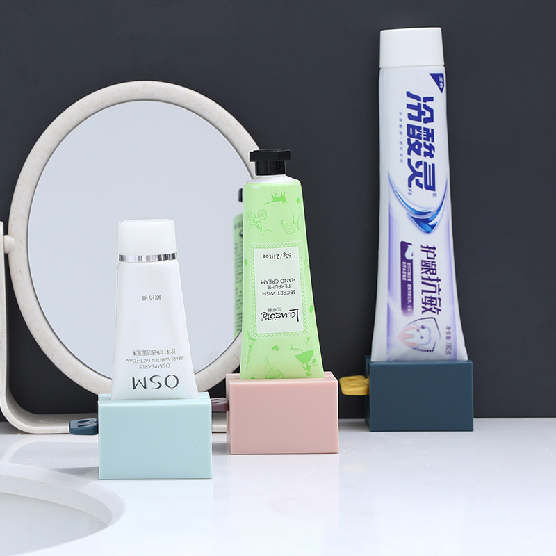 Home Plastic Toothpaste Tube Squeezer Easy Dispenser Rolling Holder Bathroom Supply Tooth Cleaning Accessories Home