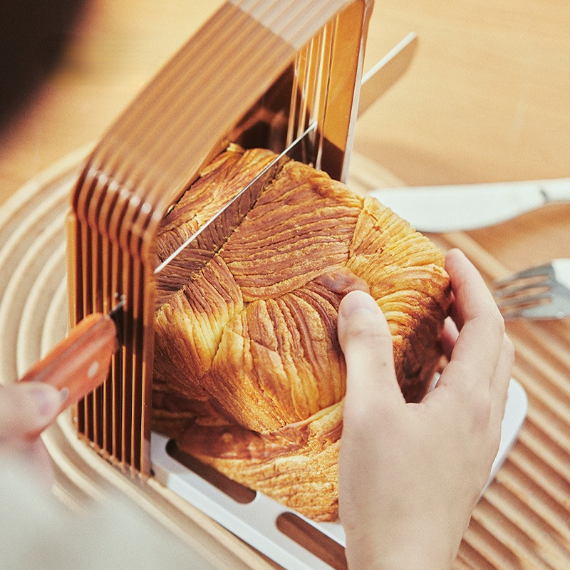 Plastic Foldable Toast Bread Slicer Loaf Toast Cutter Knife Convenient Slicing Cutting Guide Mold Cakes Split Kitchen Tool