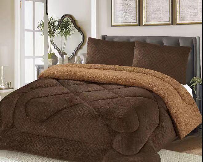 Fluffy Single Blanket (1 blanket)- high quality fluffy blanket to keep you warm , made with good quality fabric ,easy to clean and maintain with high quality material