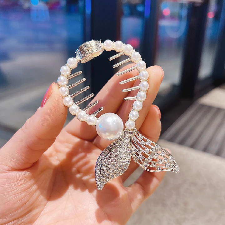 Fish tail pearl rhinestone hair clip, female back brain spoon, ball head grab clip, plate hair artifact temperament, horse tail buckle clip headdress