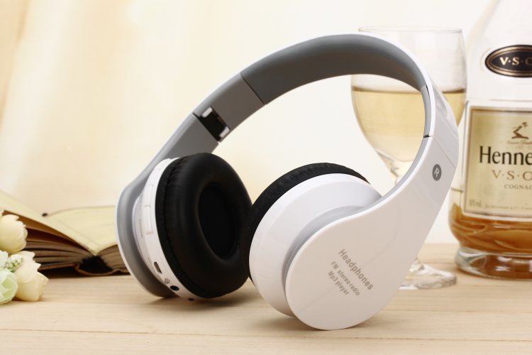 wireless bluetooth Headset  FM stereo sports Headphones hands-free calls Earphone with mic